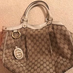 Gucci Shoulder Bag